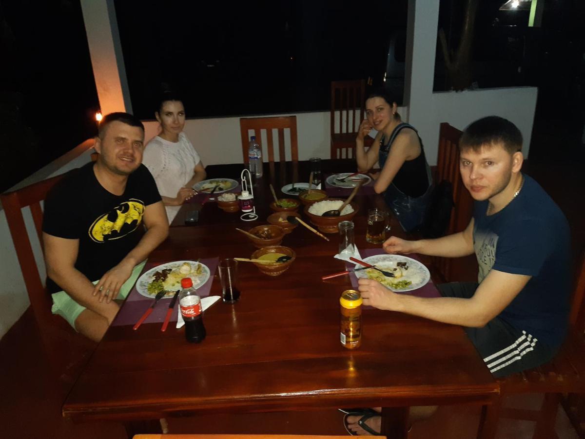 Bed and Breakfast Banana Rest Сігірія Екстер'єр фото