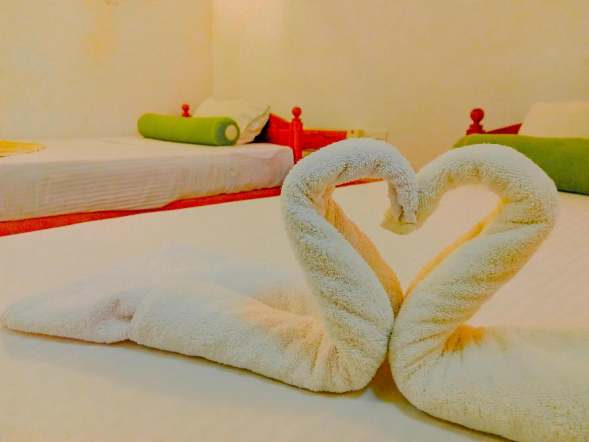 Bed and Breakfast Banana Rest Сігірія Екстер'єр фото